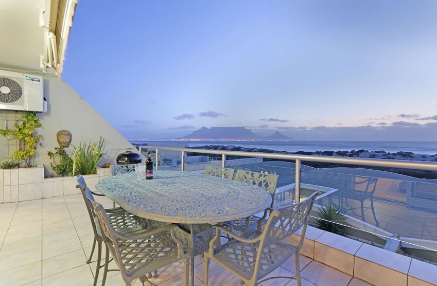 Dolphin Beach H106 Bloubergstrand Cape Town