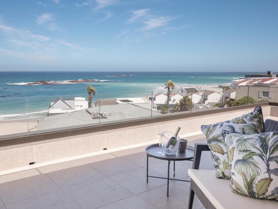 EXCLUSIVE: 'Expansive' Penthouse Opposite Sabrina Carpenter's New Y...