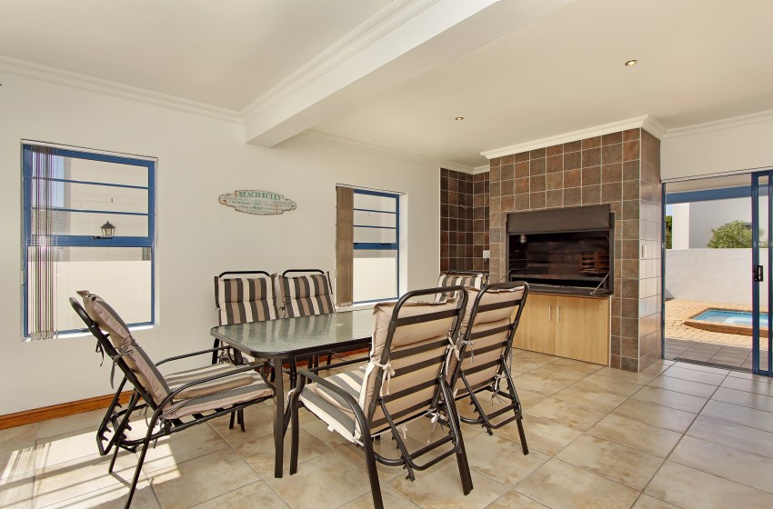 Oyster Retreat in Cape Town