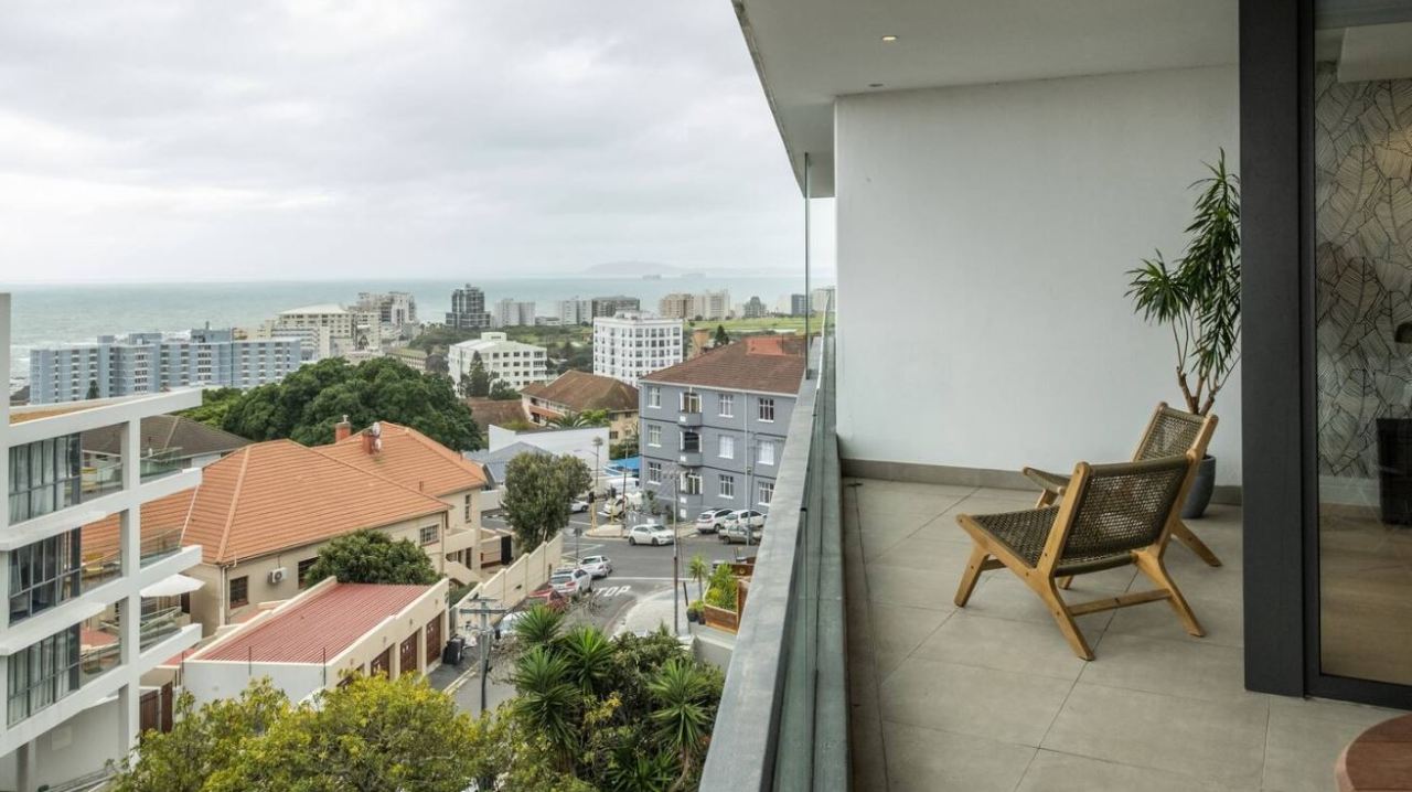 Off Duty: Eco-Friendly Luxury, Sky-High NY Penthouse - Luxury Eco Friendly Penthouse View Classic Apartments