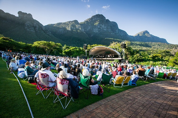 8 Great Ideas  for Your Cape  Town  Christmas Party  