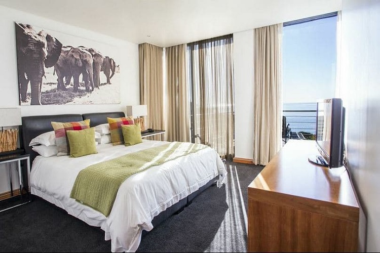 Top 10 Luxury Hotels in Cape Town You'd Never Want to Leave - 52 De Wet Boutique Hotel