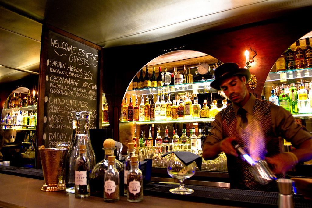 cocktail bars in Cape Town