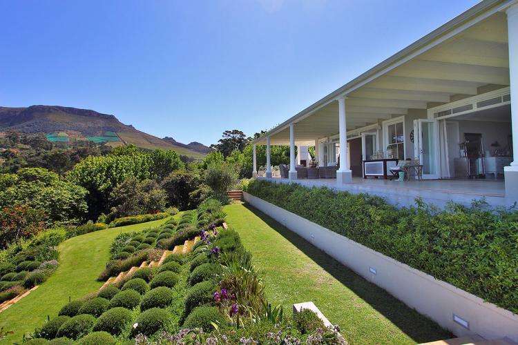 summer villas in Cape Town