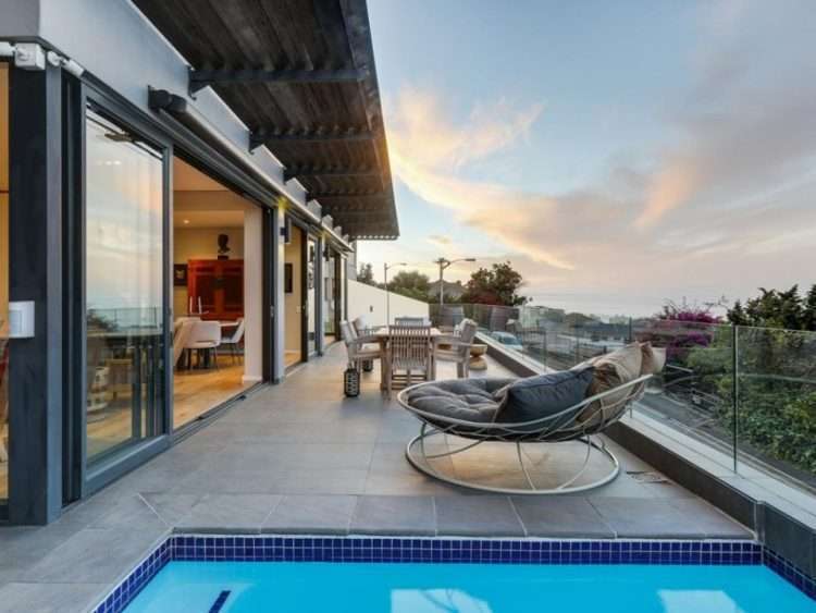 summer villas in Cape Town