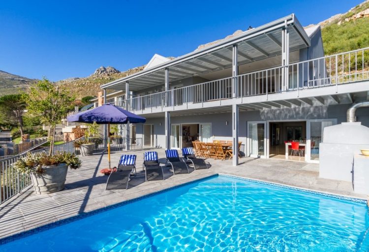 summer villas in Cape Town