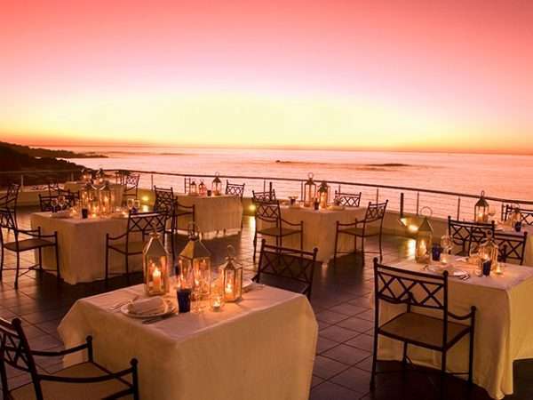 waterfront restaurants and bars in Cape Town