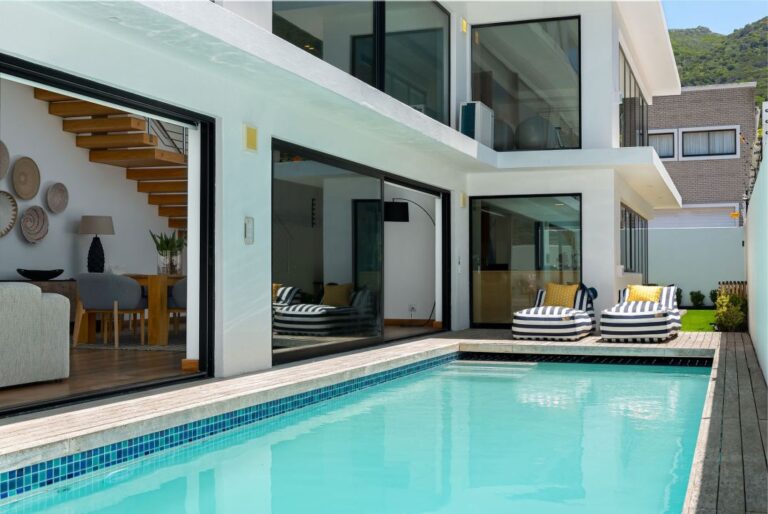 Hout Bay Accommodation - 34 Edward Road