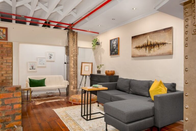 100WolroyHouse_CapeTown_5of14__30_1762342611638-w800.jpg