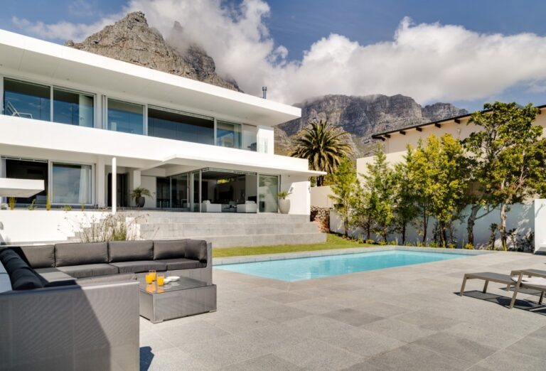 3.-Pool-Terrace