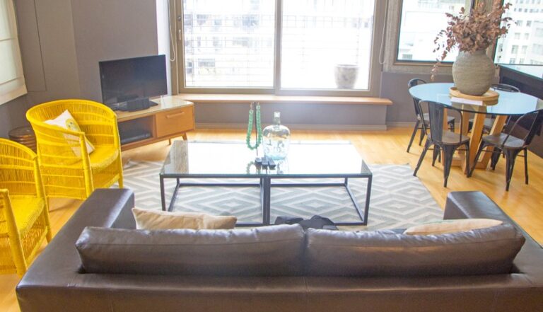 ARAN LOUNGE