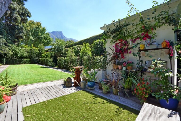 Large-Newlands-Four-Bedroom-Self-Catering-Home-Cape-Town-2