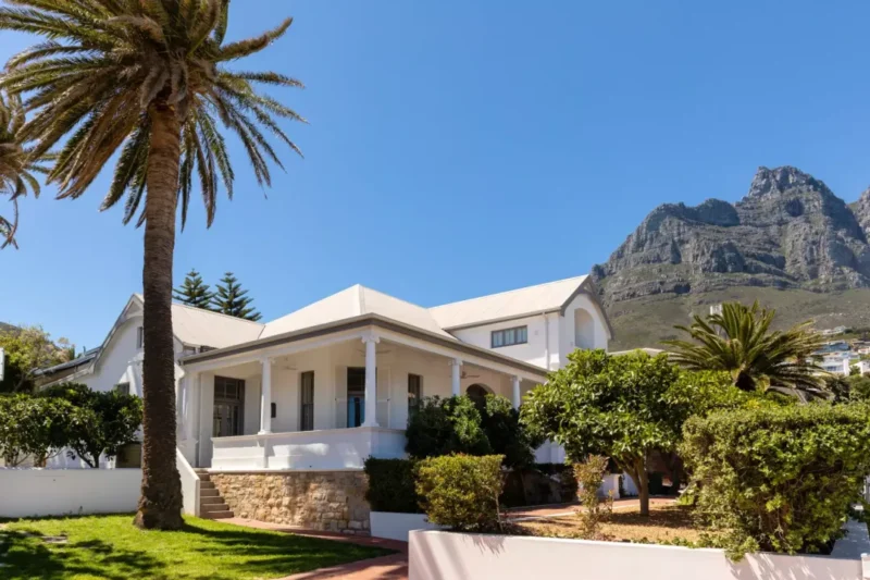 Villa Linda Vista – Historic Camps Bay villa with wrap-around verandah