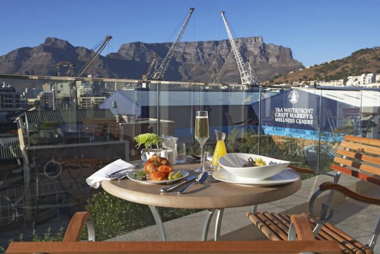 dash-restaurant-terrace