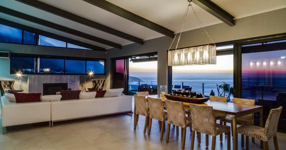 dining-at-sunset
