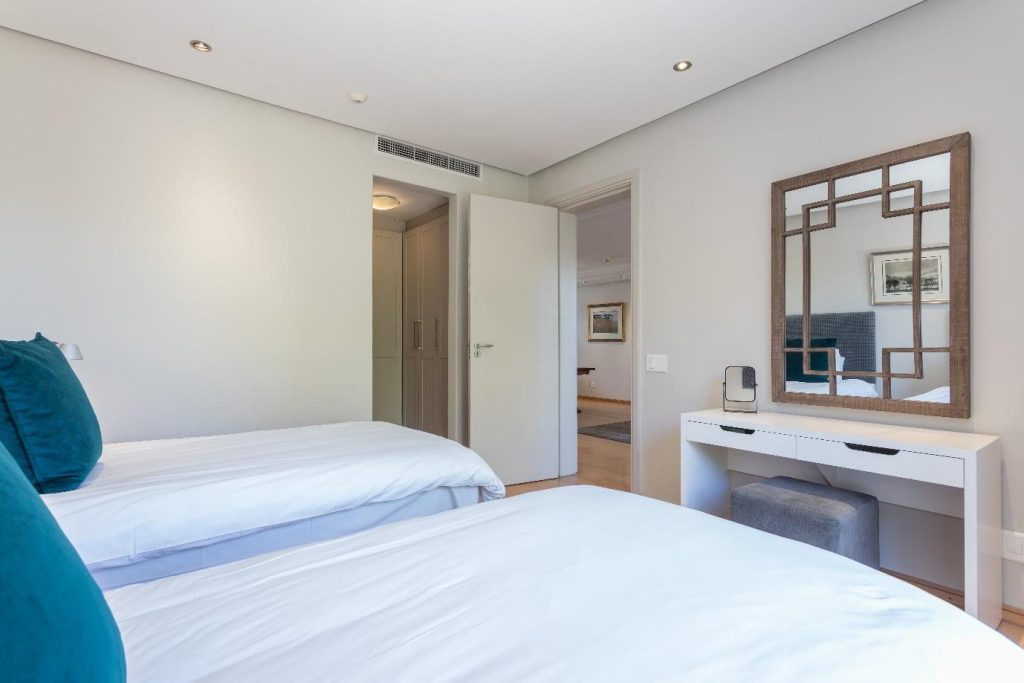 Param 103 – Comfortable twin bedroom with dressing area and contemporary finishes