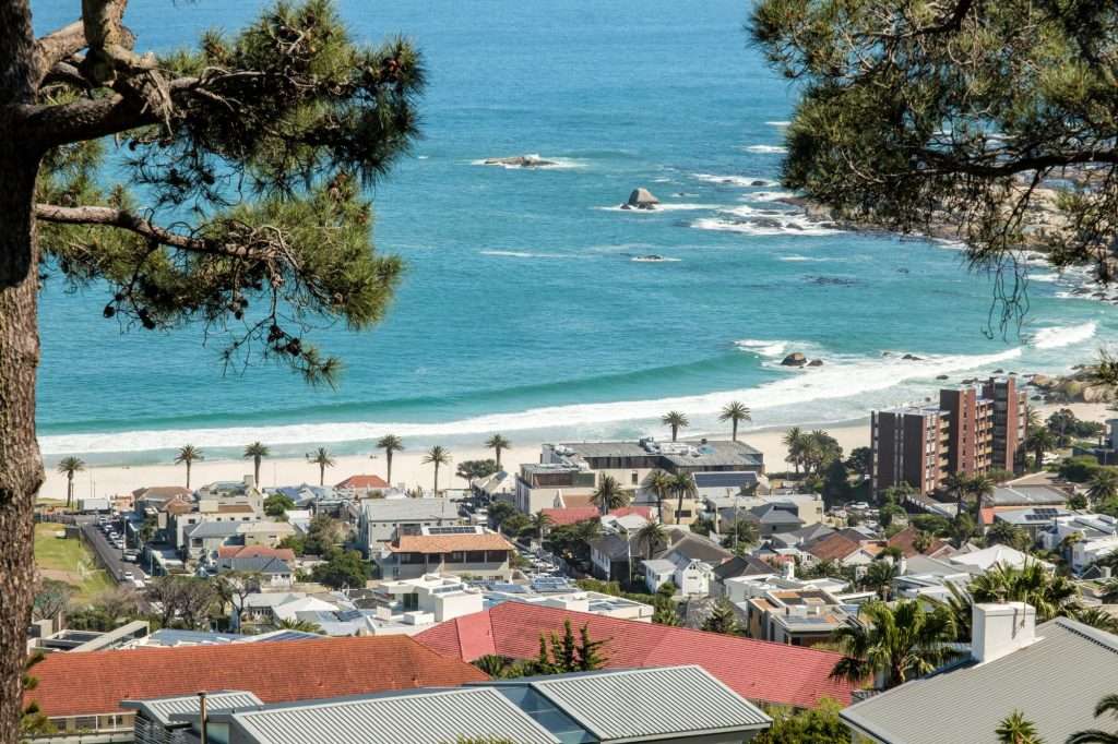 Shoreline Views – Ocean Views – Spectacular elevated outlook across the neighbourhood to the beach and sparkling Atlantic Ocean beyond.