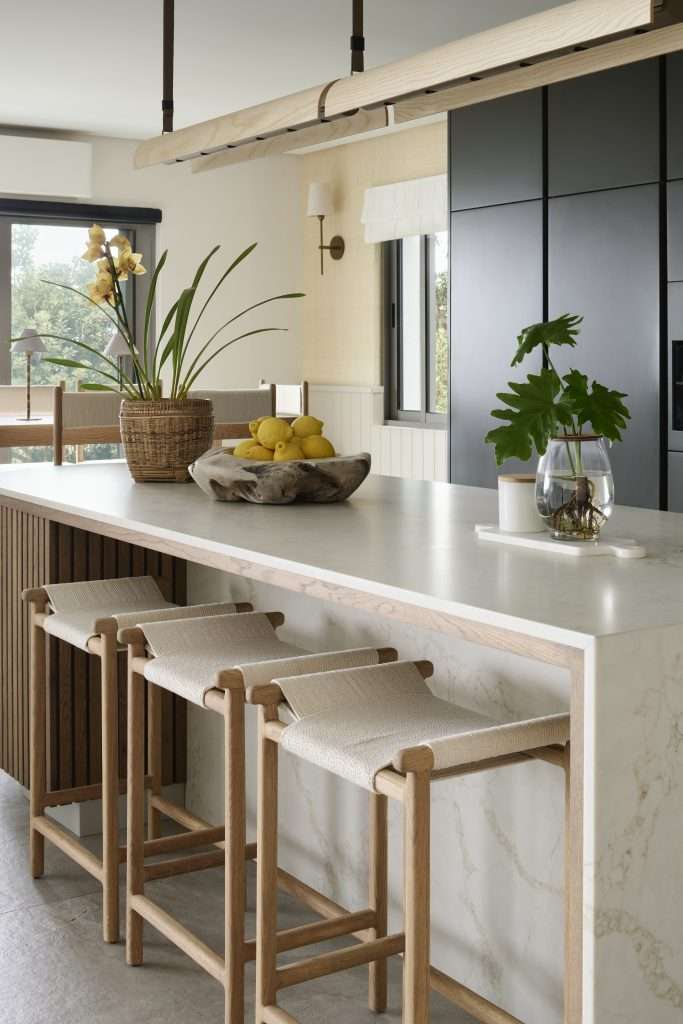 Nalu Villa, Glen Beach, Cape Town, South Africa. Client: Zambezi Crescent. Interior Designer & Stylist: Jena Gradwell. Photographer: Mark Williams.