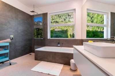 Thabisa-penthouse-Bathroom-3-400x267.jpg