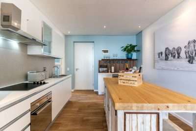 Thabisa-villa-Kitchen-Apartment1-400x267.jpg