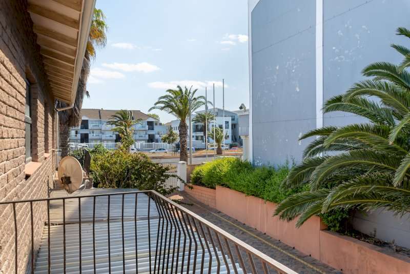 property_image9571730111654440-w800